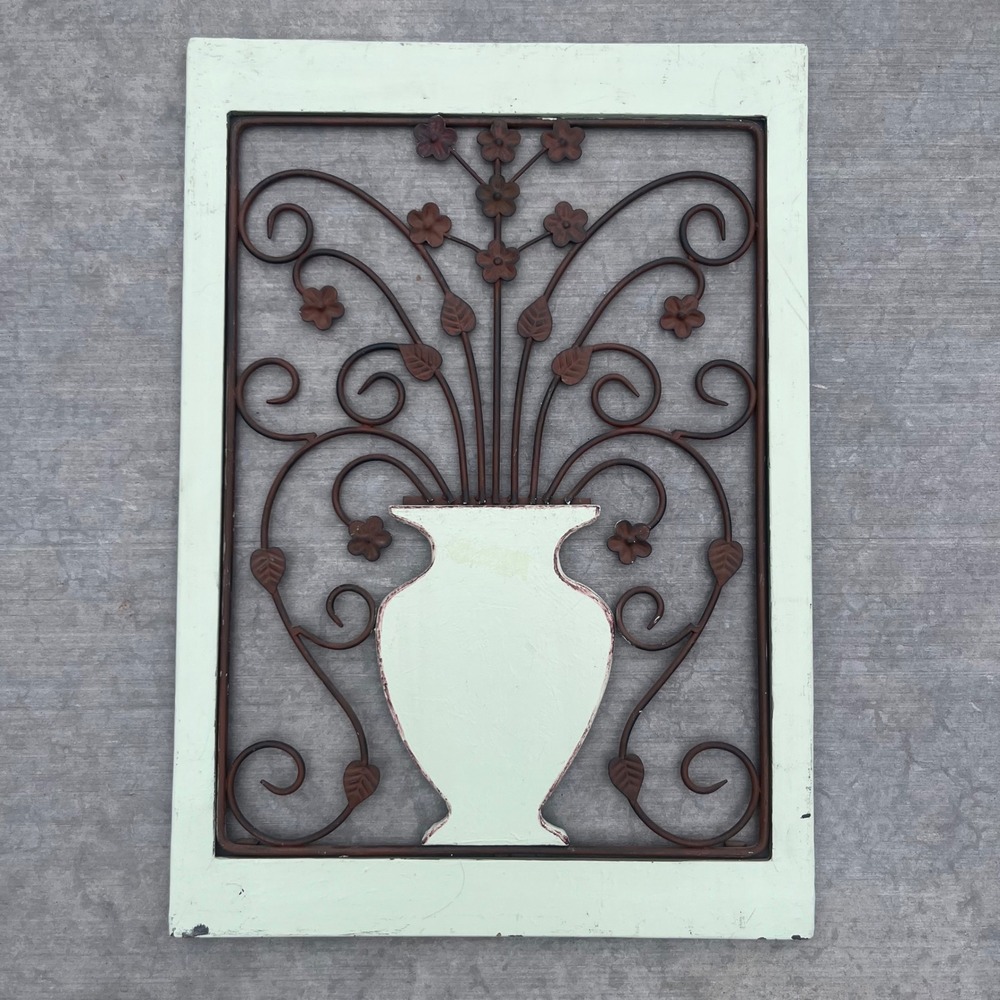 Rustic Mint Green Wood and Metal Floral Vase Wall Art Plaque Farmhouse Decor - Picture 1 of 6